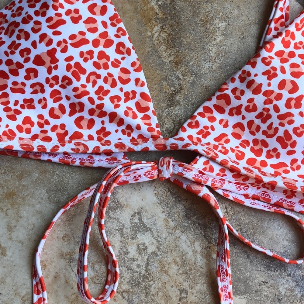 Super cute orange cheetah bikini top - Picture 2 of 4